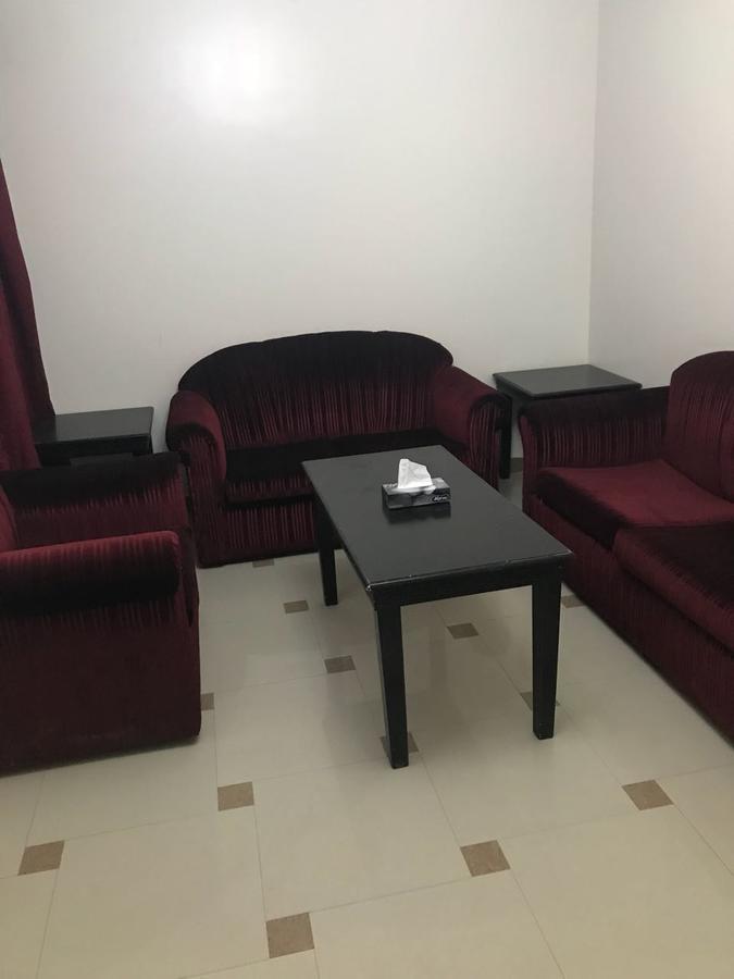 阿尔玛坎阿尔莫萨弗106号酒店 利雅德 外观 照片