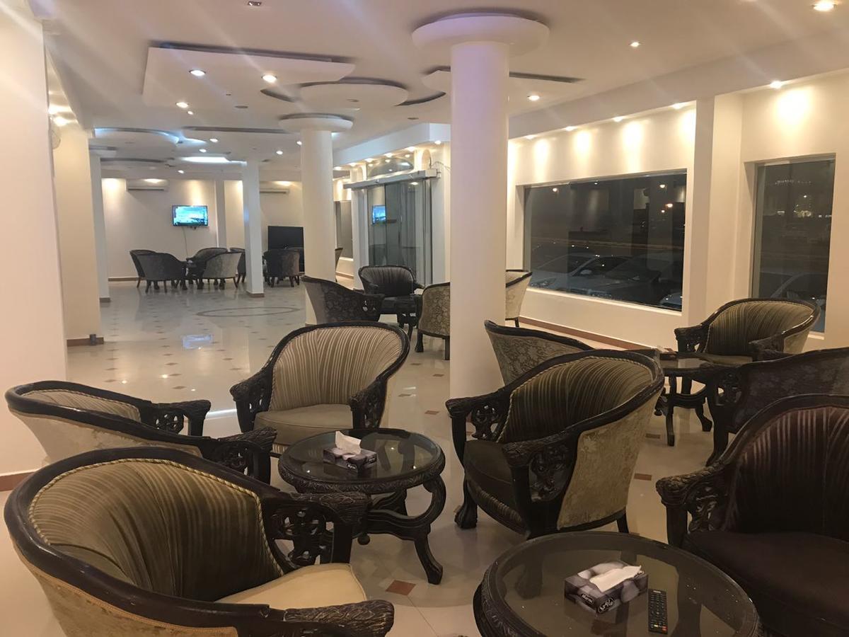 阿尔玛坎阿尔莫萨弗106号酒店 利雅德 外观 照片