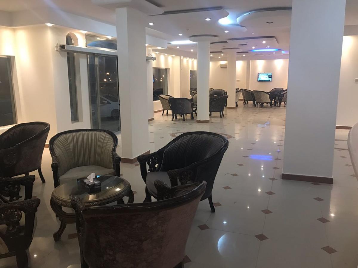 阿尔玛坎阿尔莫萨弗106号酒店 利雅德 外观 照片