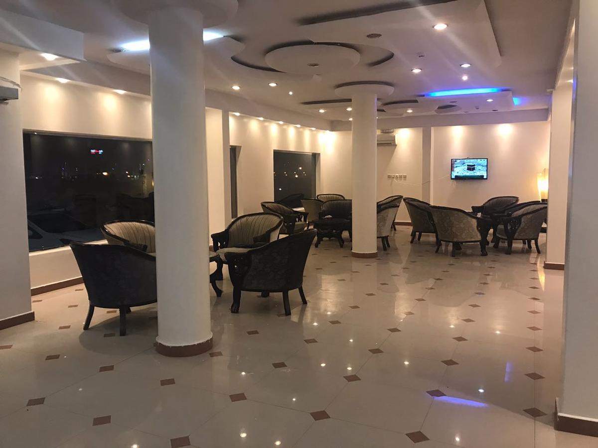 阿尔玛坎阿尔莫萨弗106号酒店 利雅德 外观 照片